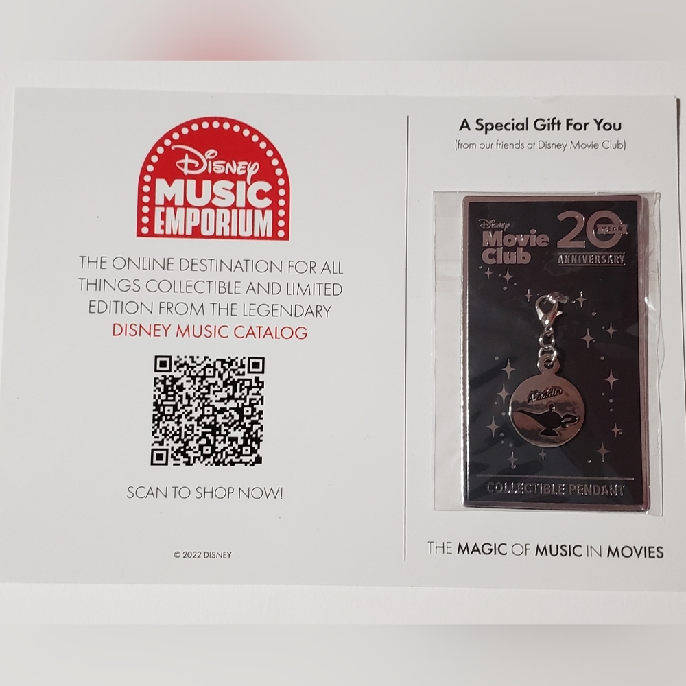 Disney Movie Club Aladdin Collectible Pendant
